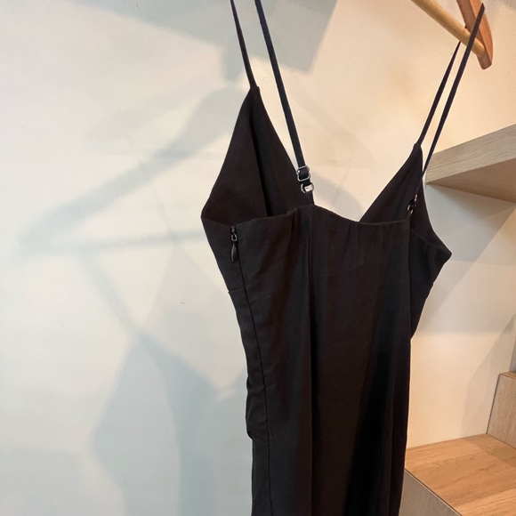 Zara Cut-Out Linen Dress - Picture 5 of 6